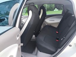 Notranja slika - Renault Zoe - Zen Q210 | 22 kWh | 65 kW | 2016 | 84.920 km - 14 - Predogledna slika