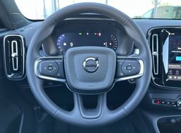 Zunanja slika - Volvo XC40 - B3 P Core AT DCT - 14 - Predogledna slika