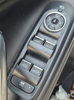 Zunanja slika - Ford S-MAX - TITANIUM 2.0TDCi + AUTOMATIC - 10 - Predogledna slika