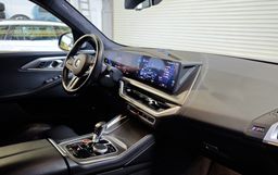 Zunanja slika - BMW XM - 4.4 -MASAŽA-SOFTCLOSSE-23COL-BOWERS-PRIKLOP- - 11 - Predogledna slika