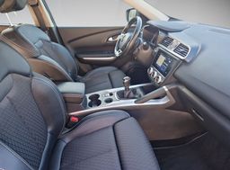 Zunanja slika - Renault Kadjar - TCe 140 Bose - 14 - Predogledna slika