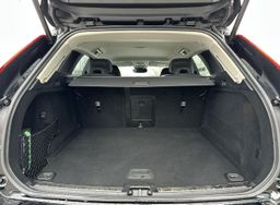 Zunanja slika - Volvo XC60 - B4D Core Avt. LED-KAMERA-KEYLESS - 9 - Predogledna slika