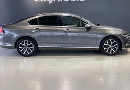 Zunanja slika - VW Passat - Variant 2.0TDI-HIGHLINE-NAVIGACIJA-RADAR-KAMERA-ALCANTARA - 4 - Predogledna slika