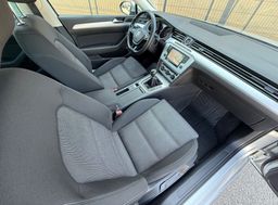 Zunanja slika - VW Passat - 2.0 TDI BMT Highline-Slovensko poreklo-Vel. serv.. - 13 - Predogledna slika