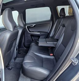 Zunanja slika - Volvo XC60 - D4 AUT. SIGNATURE +Xenon+ACC+Kamera +Pano+Usnje... - 12 - Predogledna slika