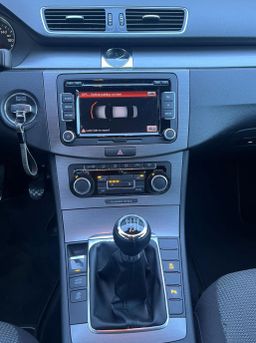 Zunanja slika - VW Passat - 2.0 TDI Comfortline 103kW-2xPDC-ALU-ZELO LEP... - 9 - Predogledna slika