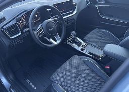 Zunanja slika - KIA XCeed - 1.6 T-GDi EX WAY ISG.7DCT 110.3 kW - 10 - Predogledna slika