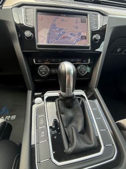 Zunanja slika - VW Passat - 2.0 TDI 4MOT avt. R-line-Virtual-Matrix-Kamera-F1 - 16 - Predogledna slika