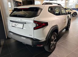 Zunanja slika - Dacia Duster - TCe 130 4x4 Expression - 3 - Predogledna slika