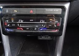 Zunanja slika - VW T-Cross - 1.0 TSI Life 110KM - GRETJE SEDEŽEV - 17 COL - - 17 - Predogledna slika