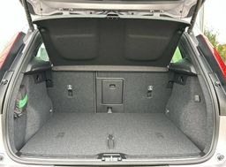 Zunanja slika - Volvo XC40 - B3 P Core AT DCT... - 12 - Predogledna slika