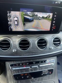 Zunanja slika - Mercedes-Benz E-Razred - E220d AMG WIDE MULTIBEAM WEBASTO PRIKLOP ALU20 - 18 - Predogledna slika