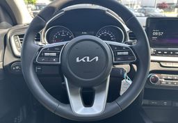 Zunanja slika - KIA Ceed - SW  SW 1.5 T-GDI LX Champion+ ISG - 14 - Predogledna slika