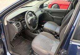 Zunanja slika - Ford Focus - 1.6 16V Comfort ZELO LEPO OHRANJEN - 8 - Predogledna slika