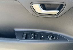 Zunanja slika - KIA Stonic - 1.2 DPI LX Urban ISG - 13 - Predogledna slika