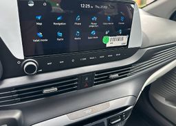 Zunanja slika - Hyundai Bayon - 1.0 T-GDI 90 PREMIUM RADAR. SmartSense+. WINTER - 6 - Predogledna slika