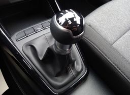 Zunanja slika - KIA Stonic - 1.2 DPI LX Urban + MT5 - 19 - Predogledna slika