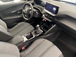 Notranja slika - Peugeot 2008 - Peugeot  ALLURE 1,2 PureTech 130 - NA ZALOGI - 10 - Predogledna slika