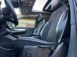 Zunanja slika - Volvo XC40 - D3 2.0 AUT.  FULL LED NAVI ACC PANO PDC KAMERA T - 15 - Predogledna slika