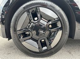 Zunanja slika - KIA EV9 - 99.8 kWh GT-Line Launch AWD 141.5 kW. 7 sedežev - 9 - Predogledna slika