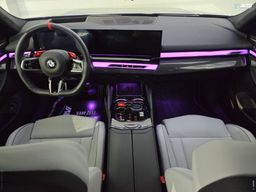 Notranja slika - BMW Serija 5 - M5 AUT. - 8 - Predogledna slika