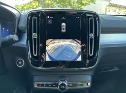 Zunanja slika - Volvo XC40 - B3P Plus Dark Avt. - 16 - Predogledna slika