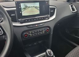 Zunanja slika - KIA Ceed - SW 1.5 T-GDi LX Champion+ ISG. M T 103 kW - 11 - Predogledna slika