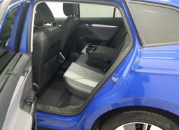 Notranja slika - Škoda Enyaq - IV 132kW.KAMERA.KLJUKA.LED.NAVI.GRE.SED-3000 SUBVENCI - 13 - Predogledna slika