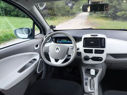 Notranja slika - Renault Zoe - Zen Q210 | 22 kWh | 65 kW | 2016 | 84.920 km - 16 - Predogledna slika