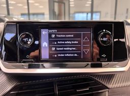 Zunanja slika - Peugeot 208 - 1.2-1.LASTNIK-63.000KM-ODLIČEN-OBROK ŽE 95€ - 14 - Predogledna slika