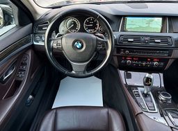 Zunanja slika - BMW Serija 5 - Touring: 520d xDrive AUT. LuxuryLiNE LED XENON USNJE ALU - 16 - Predogledna slika