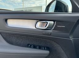 Zunanja slika - Volvo XC40 - B3P Plus Dark Avt. - 13 - Predogledna slika