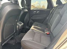 Zunanja slika - Volvo XC60 - B4P Momentum PRO AT FWD KAMERA-GRETJE.SED.-DAB+ - 7 - Predogledna slika