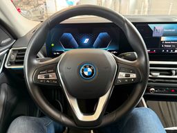 Notranja slika - BMW i4 - BMW - 35 - Predogledna slika