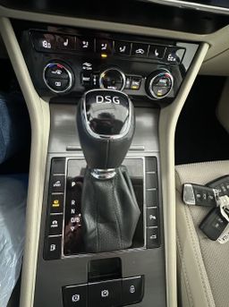 Zunanja slika - Škoda Superb - Škoda 1.4 TSI PHEV Style DSG.NEMŠKA+4ALU.KAM - 10 - Predogledna slika