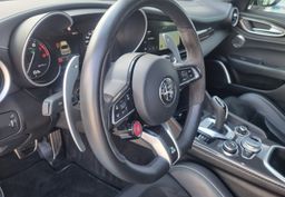 Zunanja slika - Alfa Romeo Giulia - 2.9 V6 Bi-Turbo Quadrifoglio 510hp - HARMAN KARDON - 11 - Predogledna slika