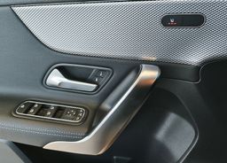 Zunanja slika - Mercedes-Benz A-Razred - A 200 d URBAN-KAMERA-NAVI-DAB-APPLE-OGR.SED.-VIDEO - 9 - Predogledna slika