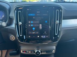 Zunanja slika - Volvo XC40 - B3  P  163hp Core 3 leta garancije + 3 servisi - 17 - Predogledna slika