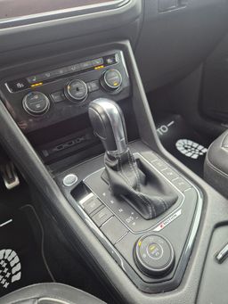 Notranja slika - VW Tiguan - 4motion 2,0 TDI BMT Highline DSG - 11 - Predogledna slika