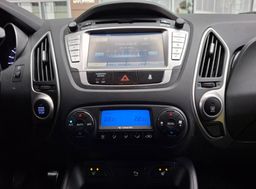 Zunanja slika - Hyundai ix35 - 2.0 CRDI Premium 4WD... - 11 - Predogledna slika