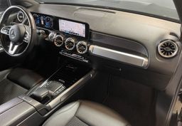 Zunanja slika - Mercedes-Benz GLB-Razred - NAVIGACIJA-TEMPOMAT-VIRTUAL-KAMERA-LED - 9 - Predogledna slika