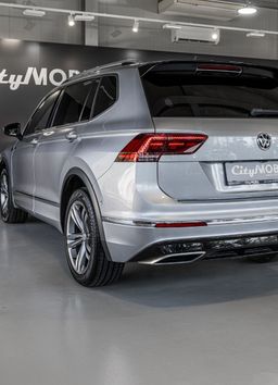 Zunanja slika - VW Tiguan Allspace - 2.0TSI-R LINE-7SED-HEAD UP-PANO-360-ACC-NAVI-USNJ - 6 - Predogledna slika