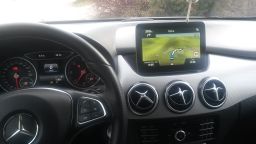 Notranja slika - Mercedes-Benz B-Razred - B200D 4 MATIC URBAN - 6 - Predogledna slika