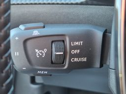 Zunanja slika - Peugeot 2008 - Allure PureTech 100 - AKCIJAAAAAAAAAAAAAAAAAAAAAAA - 1 - Predogledna slika