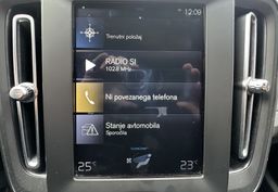 Zunanja slika - Volvo XC40 - D3 AWD Momentum Avt. KAMERA.NAVI.ALU.4X4.TOP - 14 - Predogledna slika