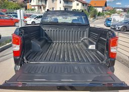 Zunanja slika - KG Mobility Musso - 2.2 XDi ULTIMATE 4x4 A T VEČ BARV - 11 - Predogledna slika