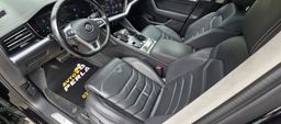 Zunanja slika - VW Touareg - V6 TDI BLACK PAKET-PANORAMA-MATRIX-ALU 20-VIRTUAL - 11 - Predogledna slika