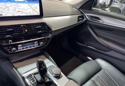 Zunanja slika - BMW Serija 5 - Touring: 1.LASTNIK-BUSINESS-RADAR-NAVI-MEMORY-USNJE - 11 - Predogledna slika