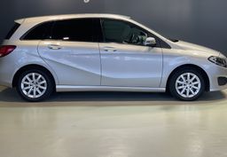 Zunanja slika - Mercedes-Benz B-Razred - B200CDI-NAVIGACIJA-TEMPOMAT-MULTIFUNKCIJA-KAMERA - 5 - Predogledna slika