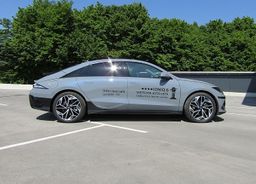 Zunanja slika - Hyundai Ioniq 6 - 77kWh IMPRESSION AWD+USNJE+Alu 20+SUBVN. - 3 - Predogledna slika